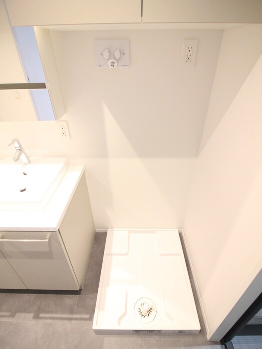 物件内観写真17　(洗濯機置場)