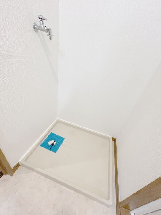 物件内観写真11　(洗濯機置場)