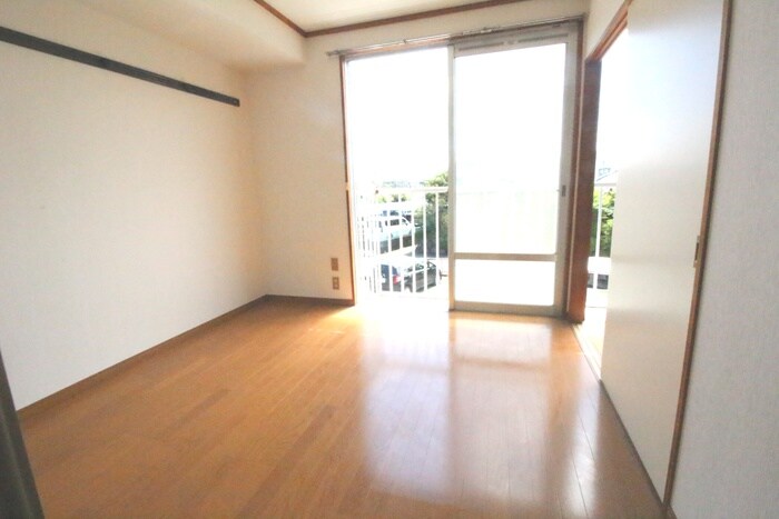 物件内観写真9　(居室)