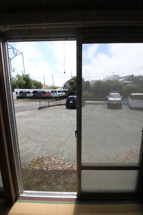 物件内観写真16　(室内からの展望)