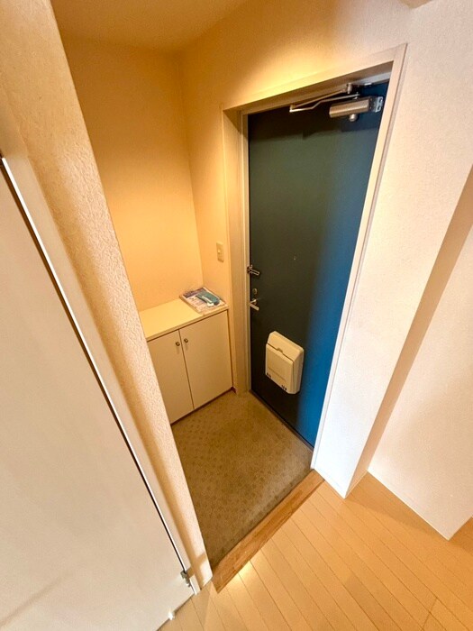 物件内観写真16　(玄関)