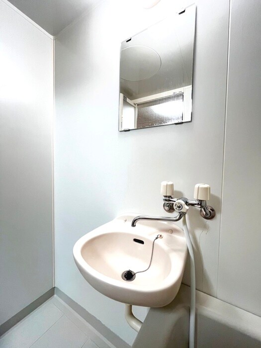 物件内観写真11　(洗面)