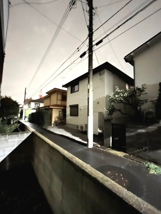 物件内観写真18　(室内からの展望)