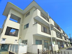 綾瀬グリーンハイツ外観写真