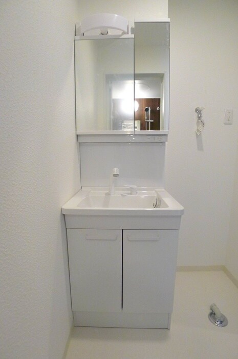 物件内観写真11　(洗面)