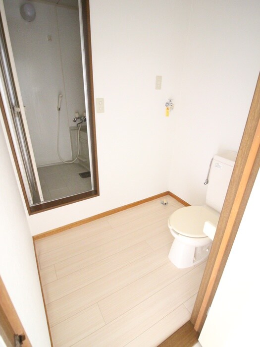 物件内観写真14　(洗濯機置場)