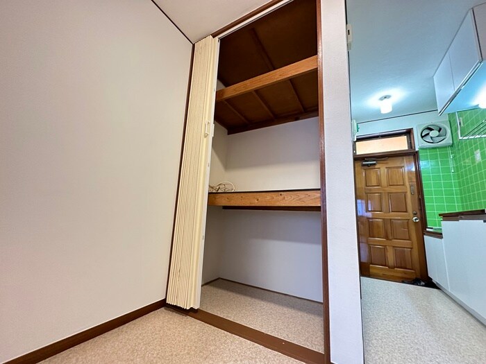 物件内観写真15　(収納)