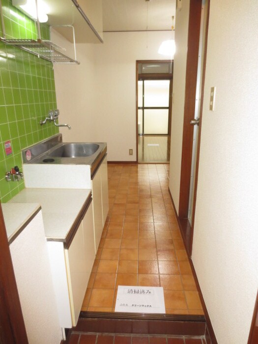 物件内観写真15　(廊下)