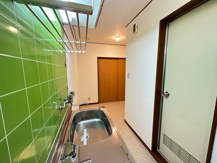 物件内観写真21　(廊下)