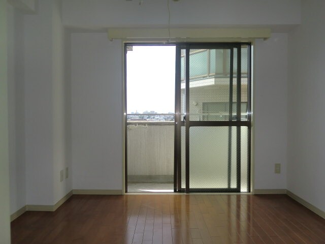 物件内観写真11　(居室)