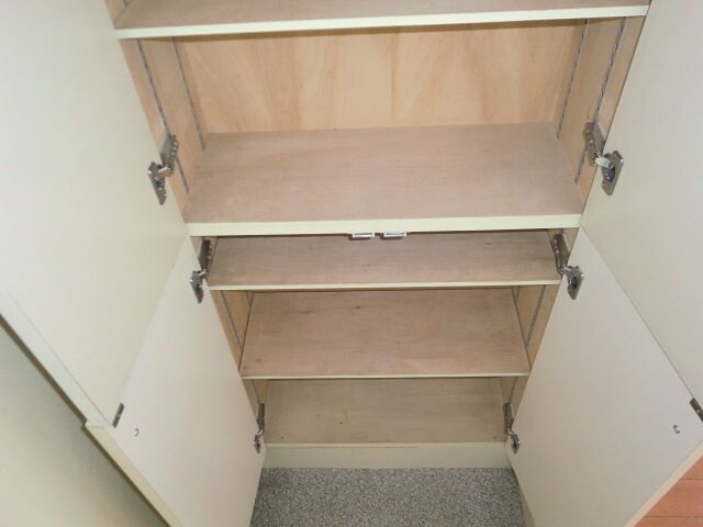 物件内観写真15　(靴箱)