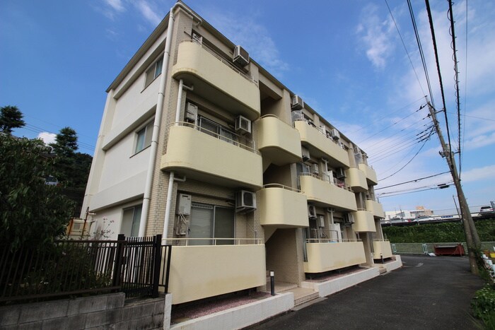 物件外観写真3　(外観写真)