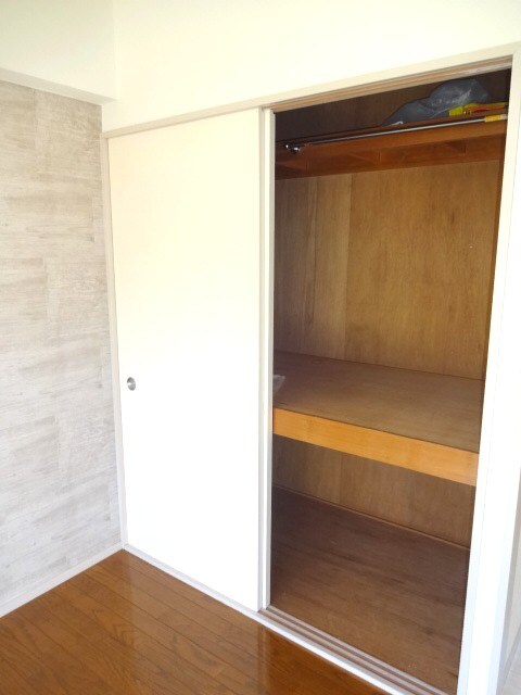 物件内観写真13　(収納)