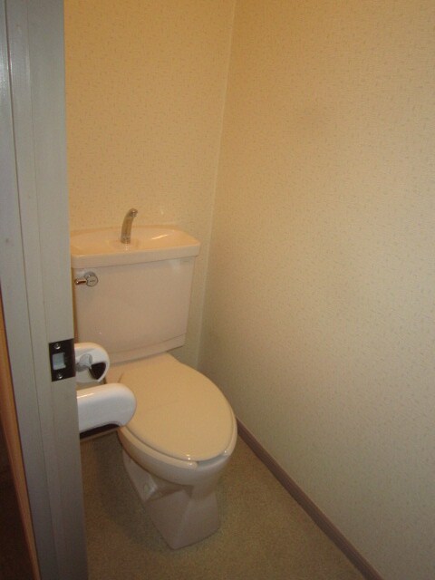 物件内観写真15　(トイレ)