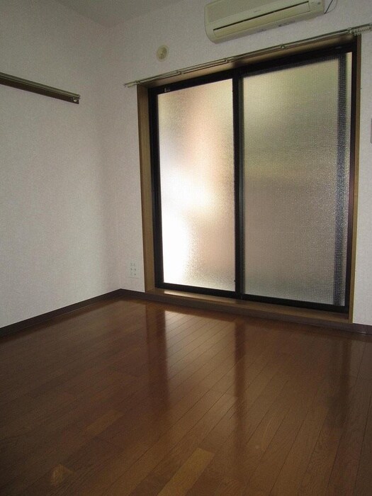 物件内観写真16　(居室)