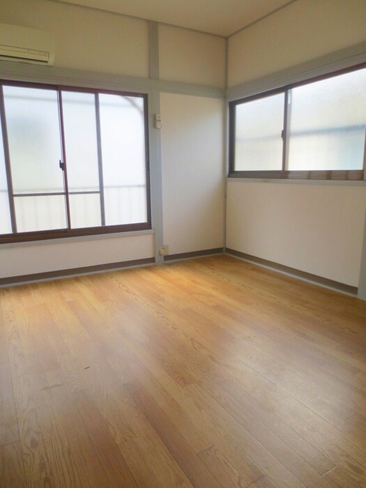 物件内観写真9　(居室)