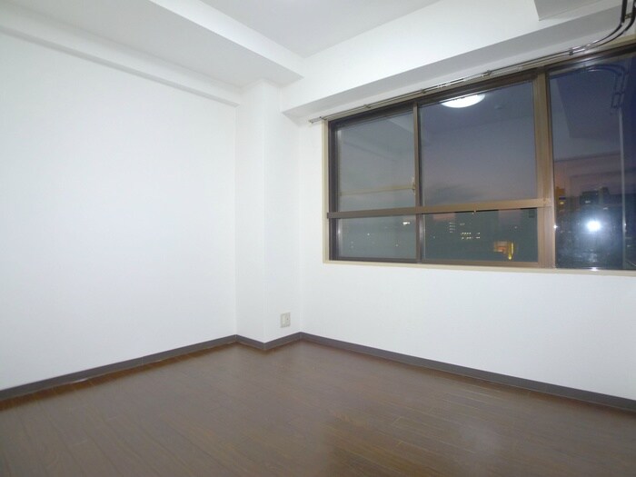 サリシャン市川の居室