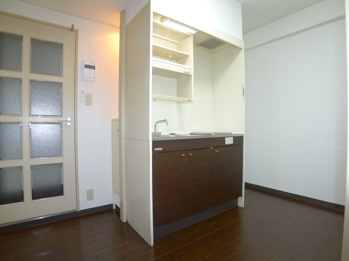 サリシャン市川の居室