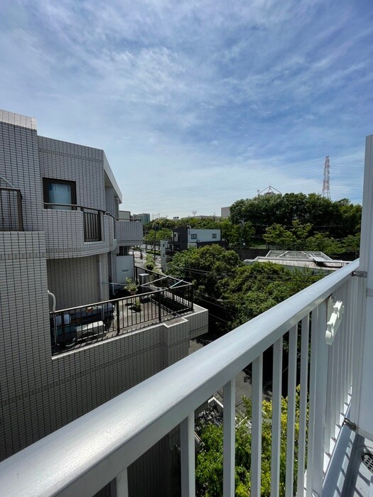 物件内観写真16　(室内からの展望)