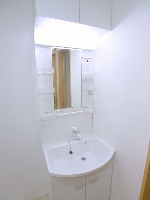物件内観写真11　(洗面)
