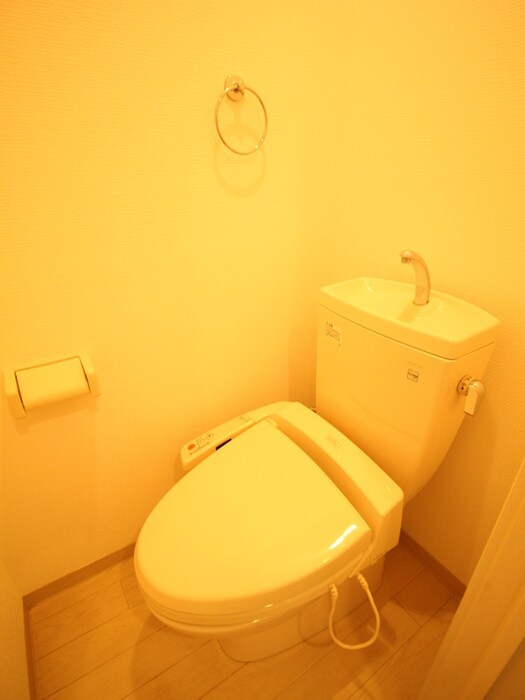 物件内観写真13　(トイレ)