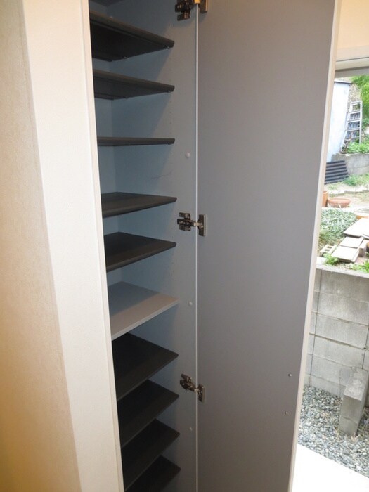 物件内観写真16　(靴箱)