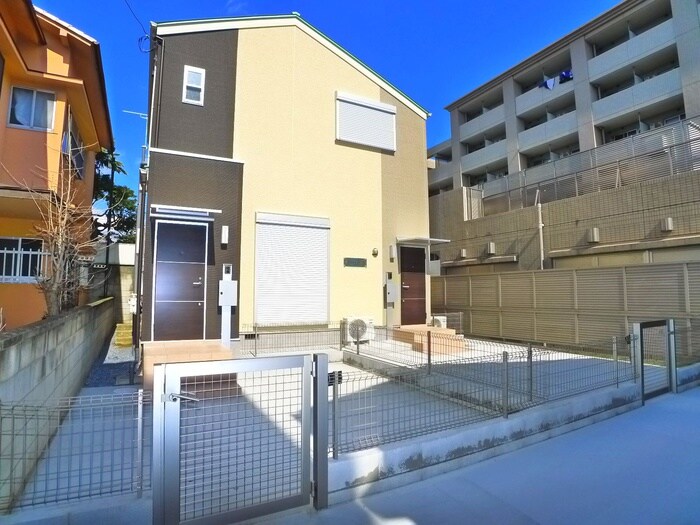 物件外観写真1　(外観写真)