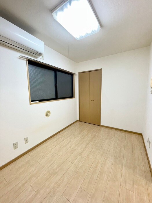 物件内観写真5　(居室)