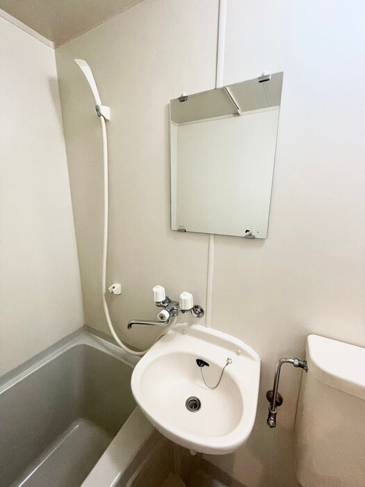 物件内観写真9　(洗面)