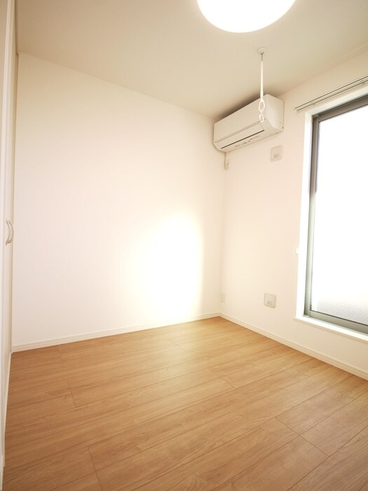 物件内観写真10　(室内からの展望)