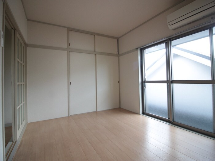 物件内観写真5　(居室)