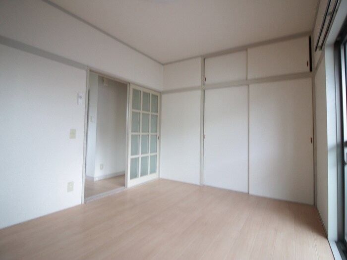 物件内観写真6　(居室)