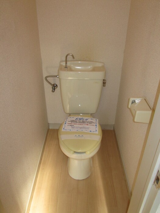 物件内観写真9　(トイレ)