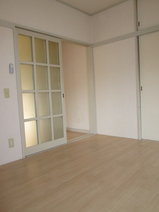 物件内観写真14　(居室)