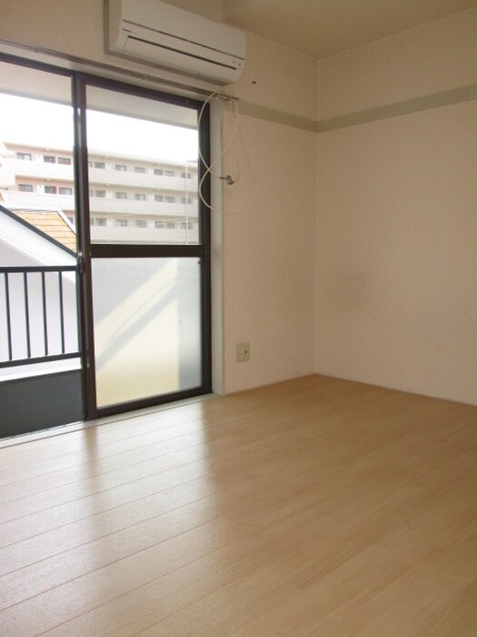 物件内観写真16　(居室)