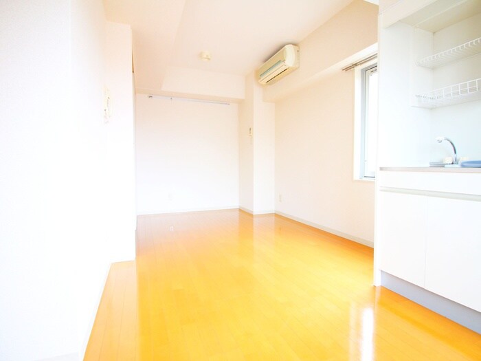 物件内観写真4　(居室)