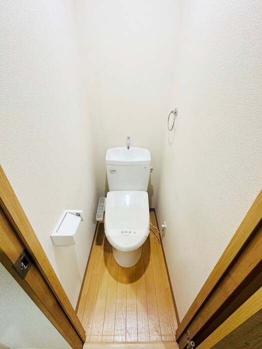 物件内観写真17　(トイレ)