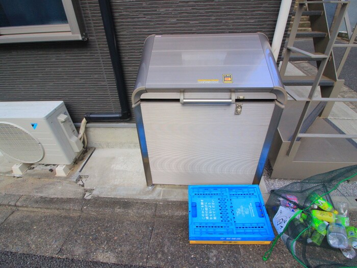 物件外観写真4　(建物設備)