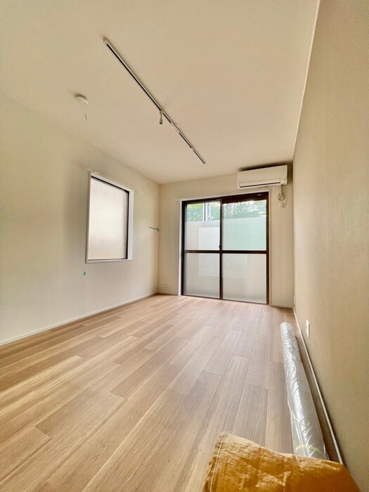 物件内観写真15　(居室)