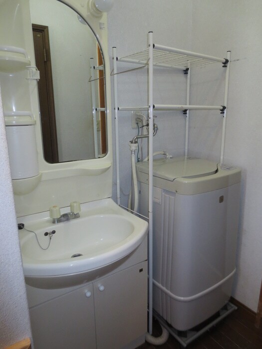 物件内観写真8　(洗面)