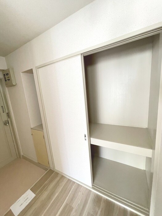 物件内観写真16　(収納)