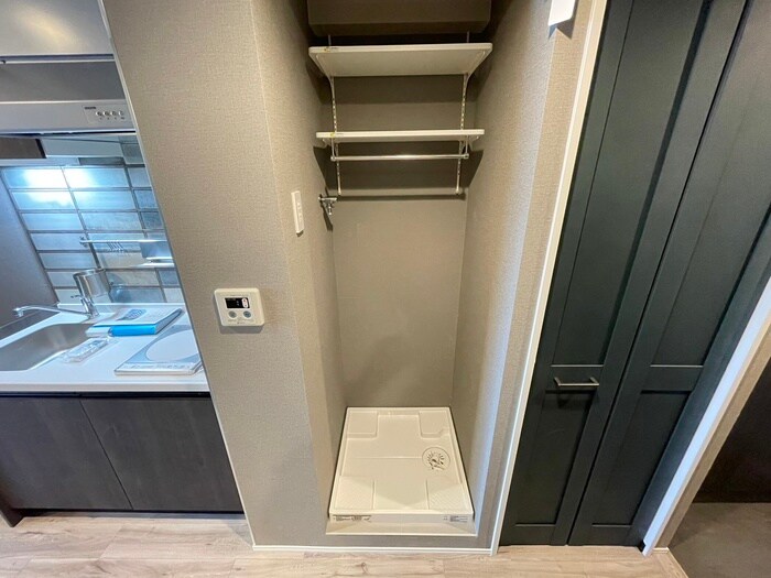 物件内観写真14　(洗濯機置場)