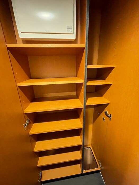 物件内観写真15　(靴箱)