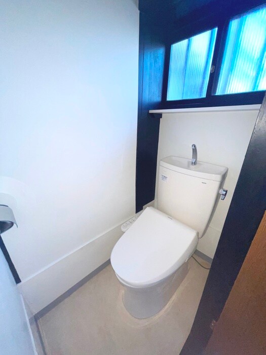 物件内観写真12　(トイレ)