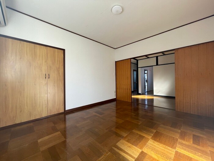 物件内観写真19　(居室)