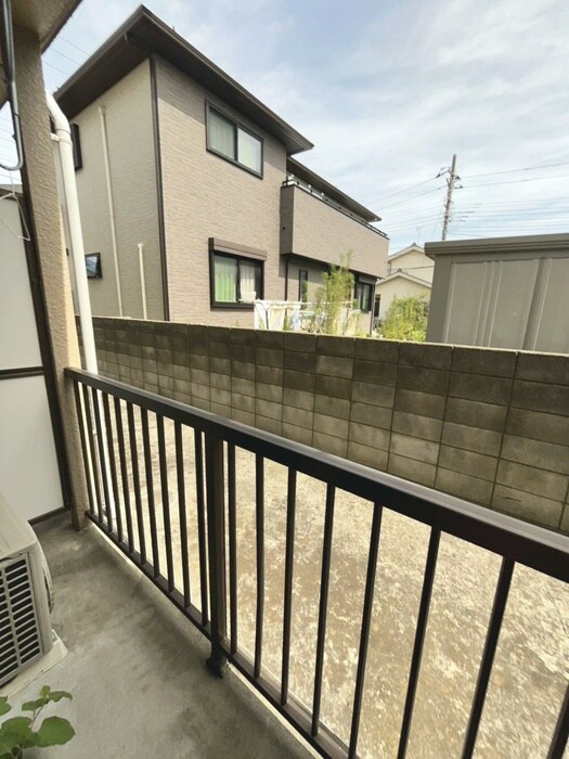 物件内観写真10　(室内からの展望)