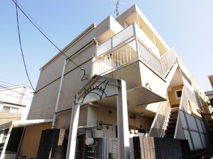 ﾗｳﾞ ｱﾘｴｰﾙ外観写真