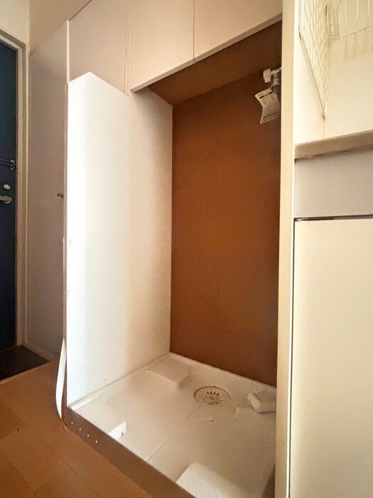 物件内観写真15　(洗濯機置場)