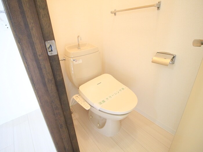 物件内観写真16　(トイレ)