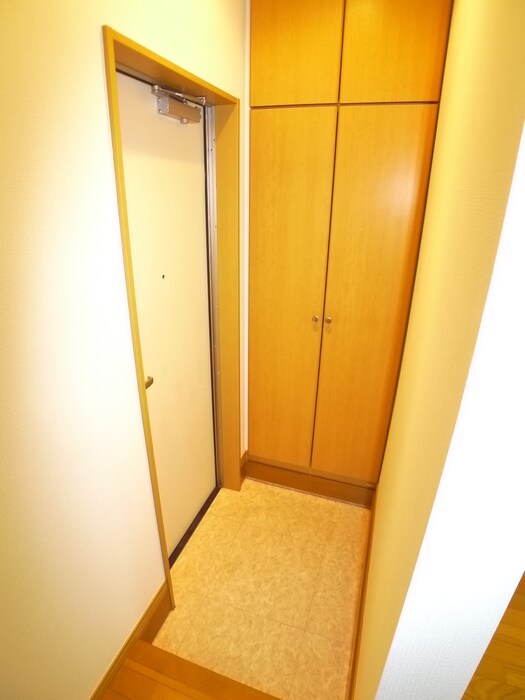 物件内観写真18　(玄関)